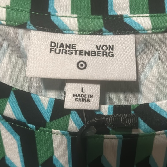 NWT DVF Diane von Furstenberg for Target Geo Green Crewneck Top - Size L - Picture 2 of 6